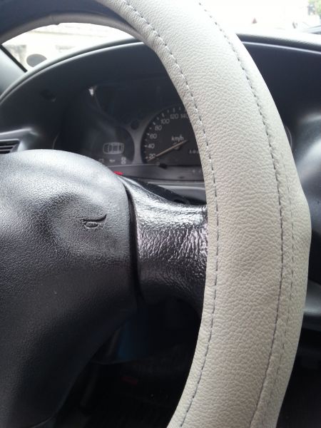 CAPA DE VOLANTE 100 % EM LEGITIMO COURO